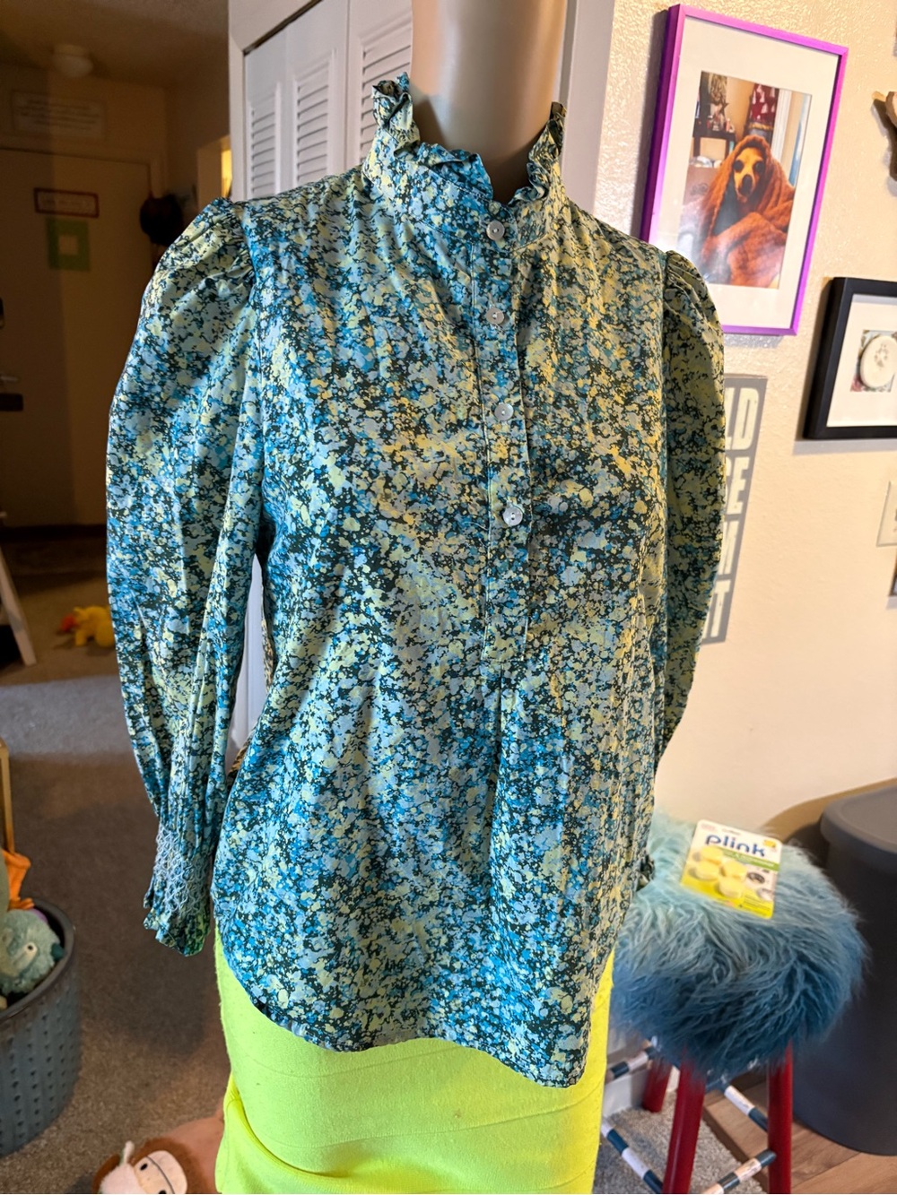 Tuckernuck Teagan Popover Shirt S Paint Splatter Floral